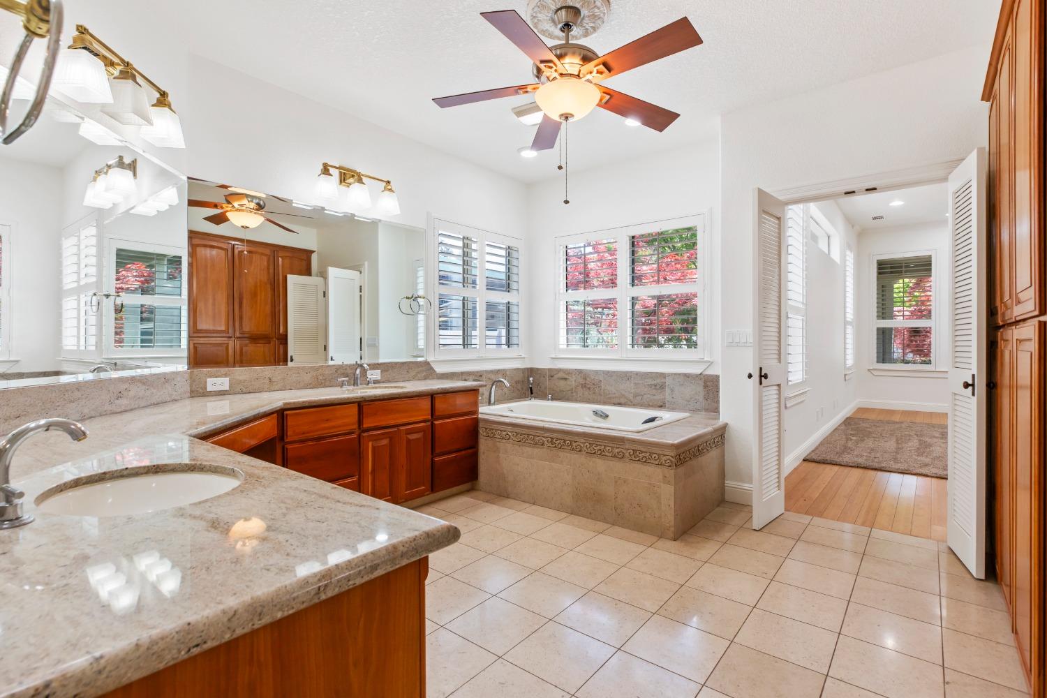 Detail Gallery Image 49 of 77 For 5000 Peach Blossom Ln, Oakdale,  CA 95361 - 5 Beds | 3/1 Baths