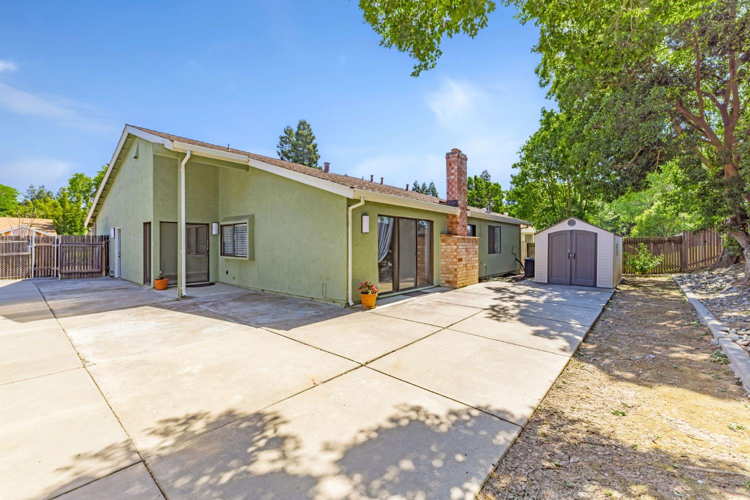 Detail Gallery Image 30 of 34 For 3203 Osuna Way, Sacramento,  CA 95833 - 3 Beds | 2 Baths