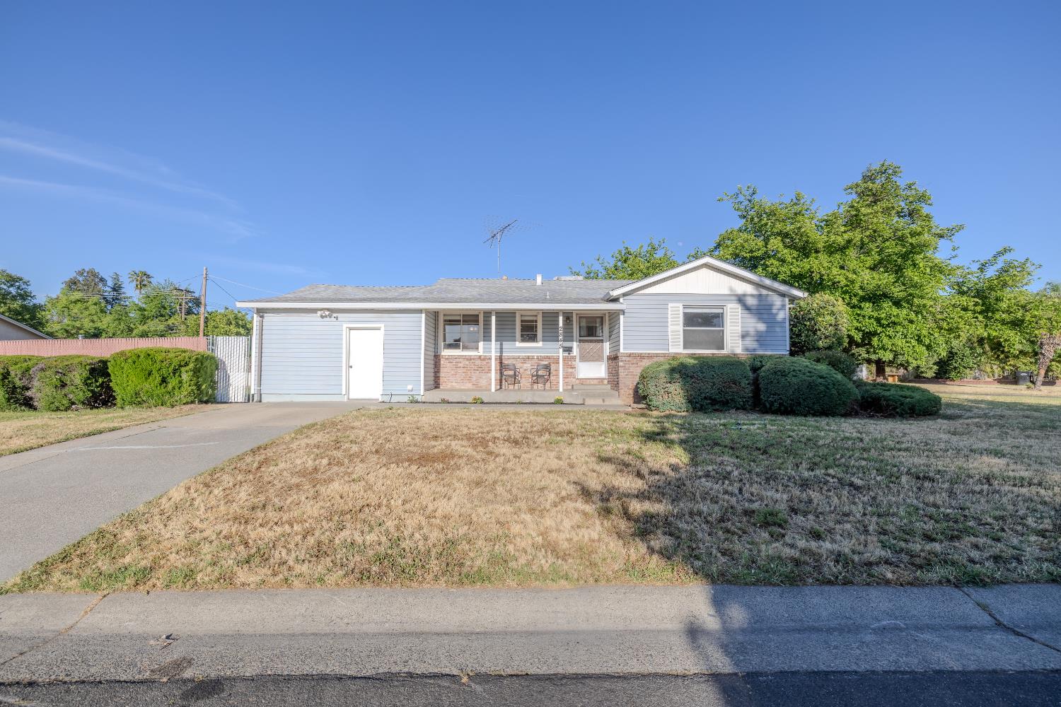 Berkshire Way, Sacramento, California image 31