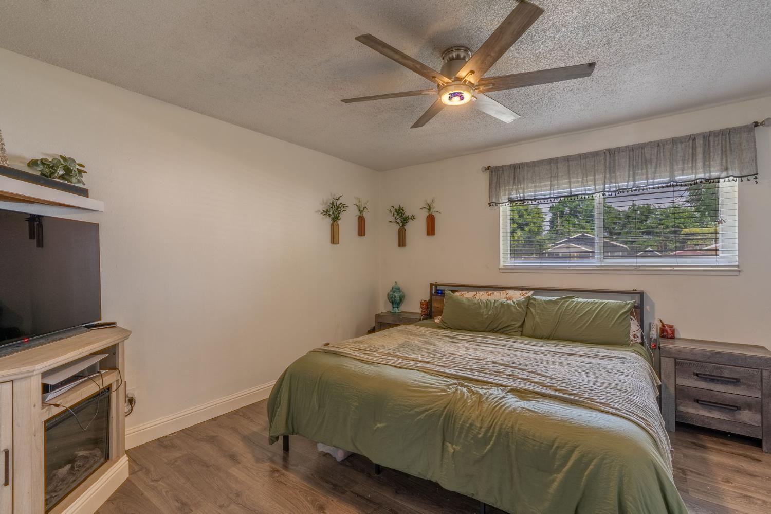 Detail Gallery Image 18 of 27 For 3730 Stanislaus St, Riverbank,  CA 95367 - 3 Beds | 2 Baths