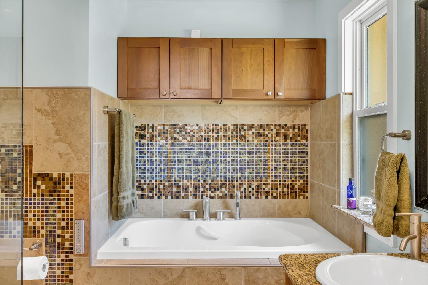 Detail Gallery Image 35 of 94 For 3857 Bannister Rd, Fair Oaks,  CA 95628 - 7 Beds | 3 Baths