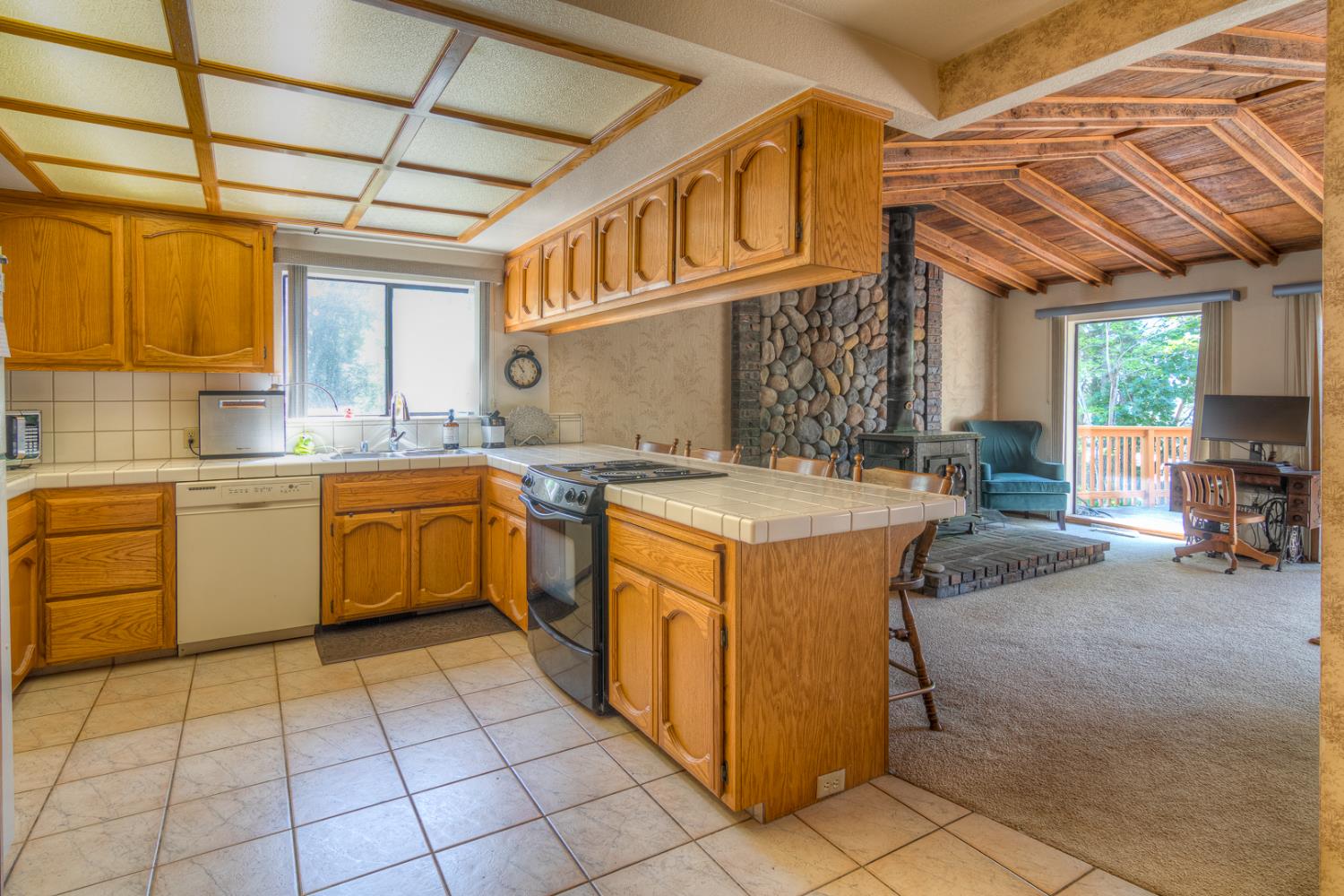 Detail Gallery Image 12 of 32 For 4770 Pony Express Trl, Camino,  CA 95709 - 3 Beds | 2/1 Baths