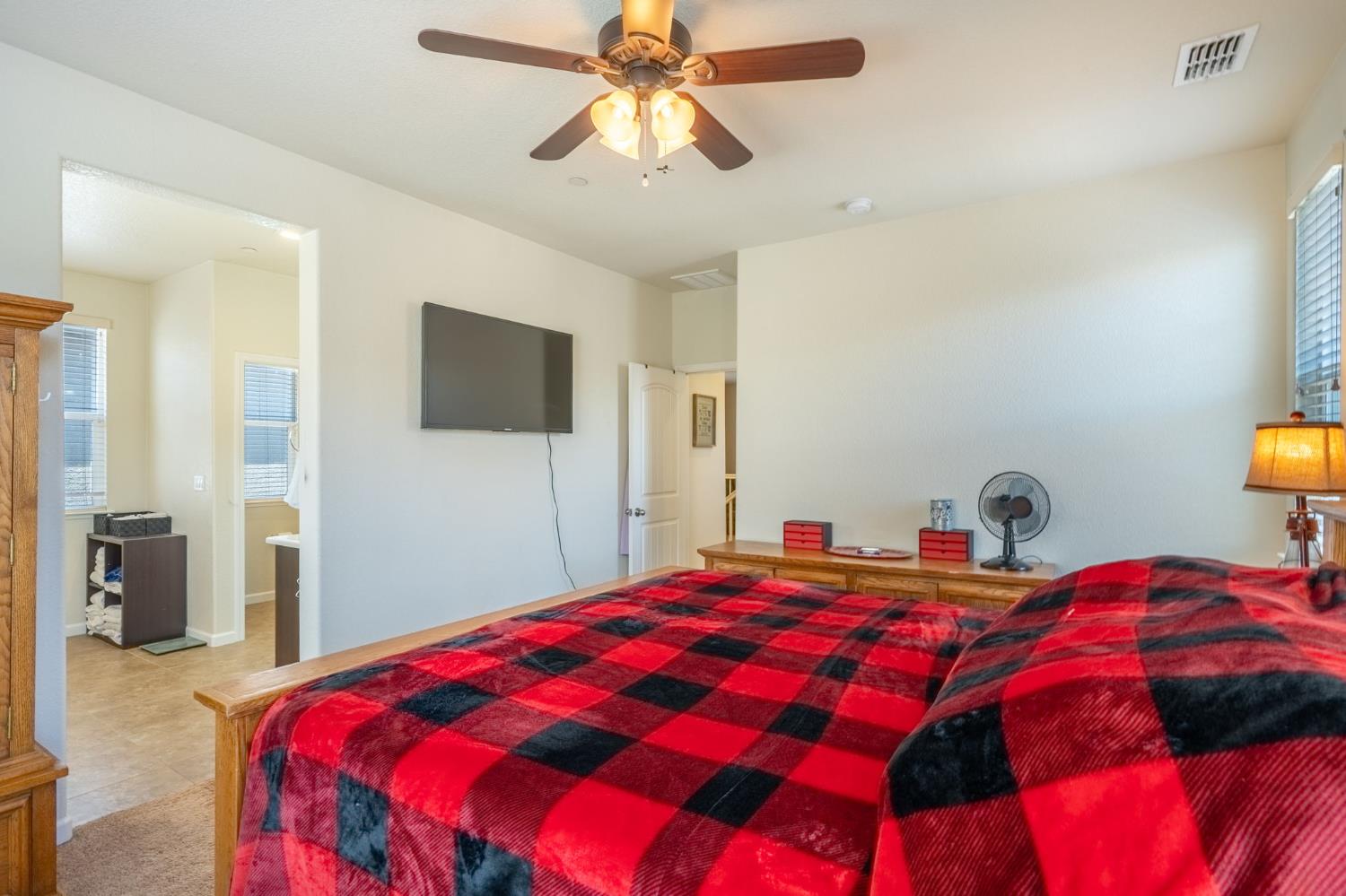 Detail Gallery Image 21 of 34 For 3905 Lookout Dr, Modesto,  CA 95355 - 3 Beds | 2/1 Baths