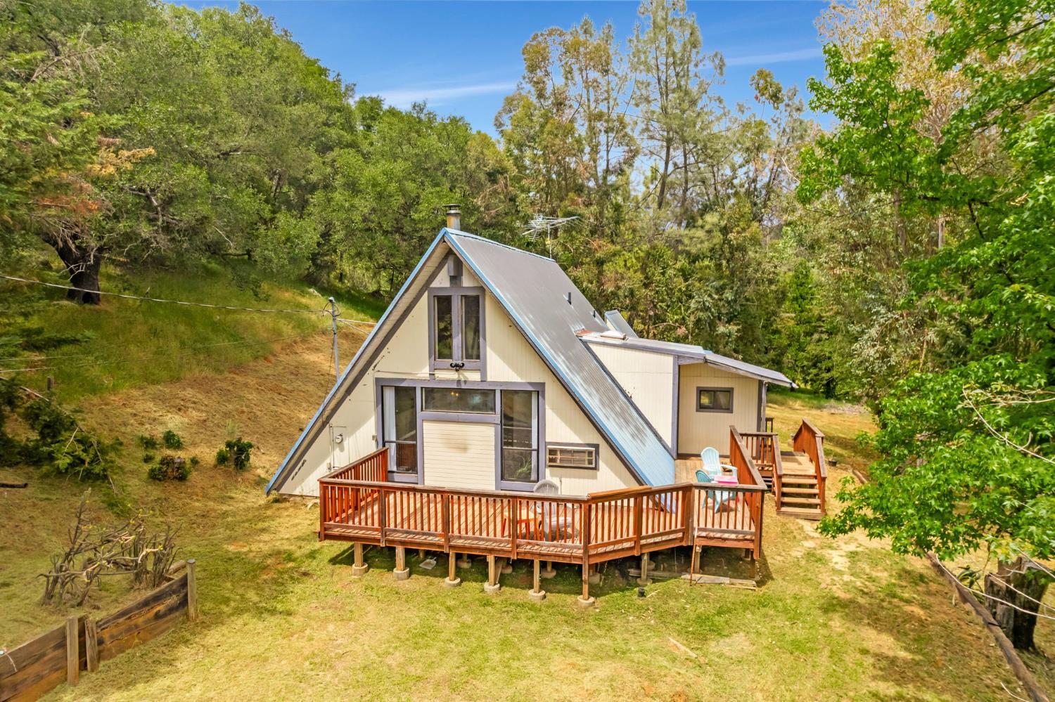 Detail Gallery Image 30 of 40 For 2300 Indian Rock Rd, Cool,  CA 95614 - 2 Beds | 2 Baths