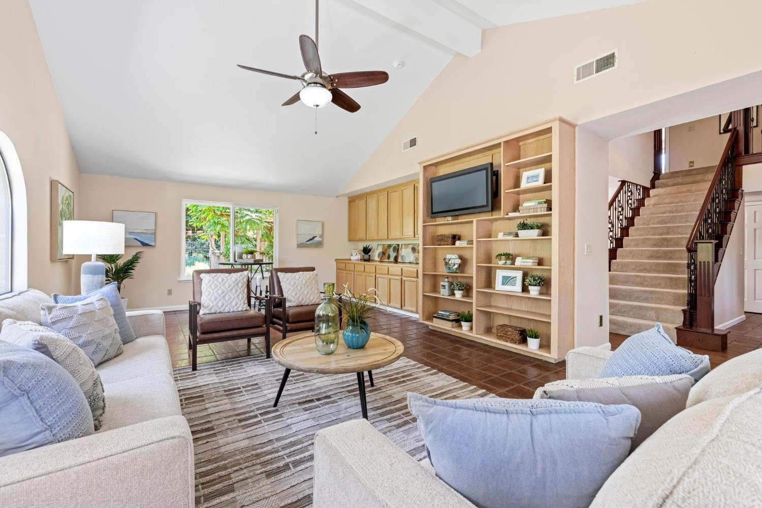 Detail Gallery Image 15 of 87 For 6127 Reservoir Ct, Granite Bay,  CA 95746 - 4 Beds | 4/1 Baths