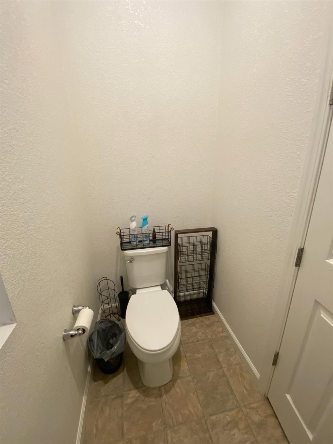 Detail Gallery Image 11 of 15 For 12356 Rose Way, Waterford,  CA 95386 - – Beds | – Baths