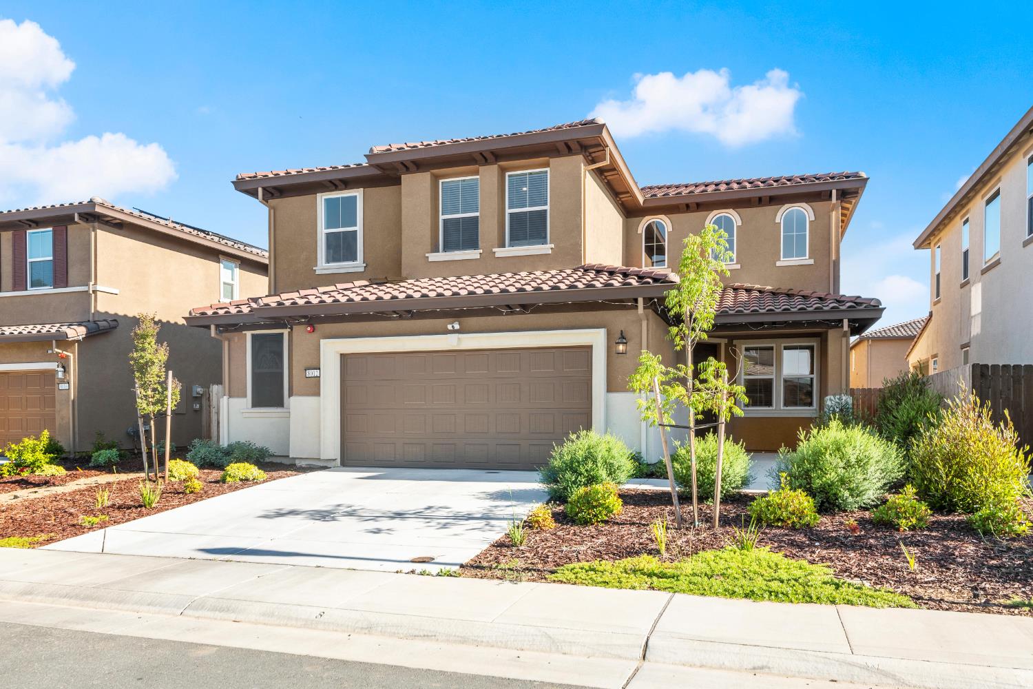 Schrader Way, Elk Grove, California image 1