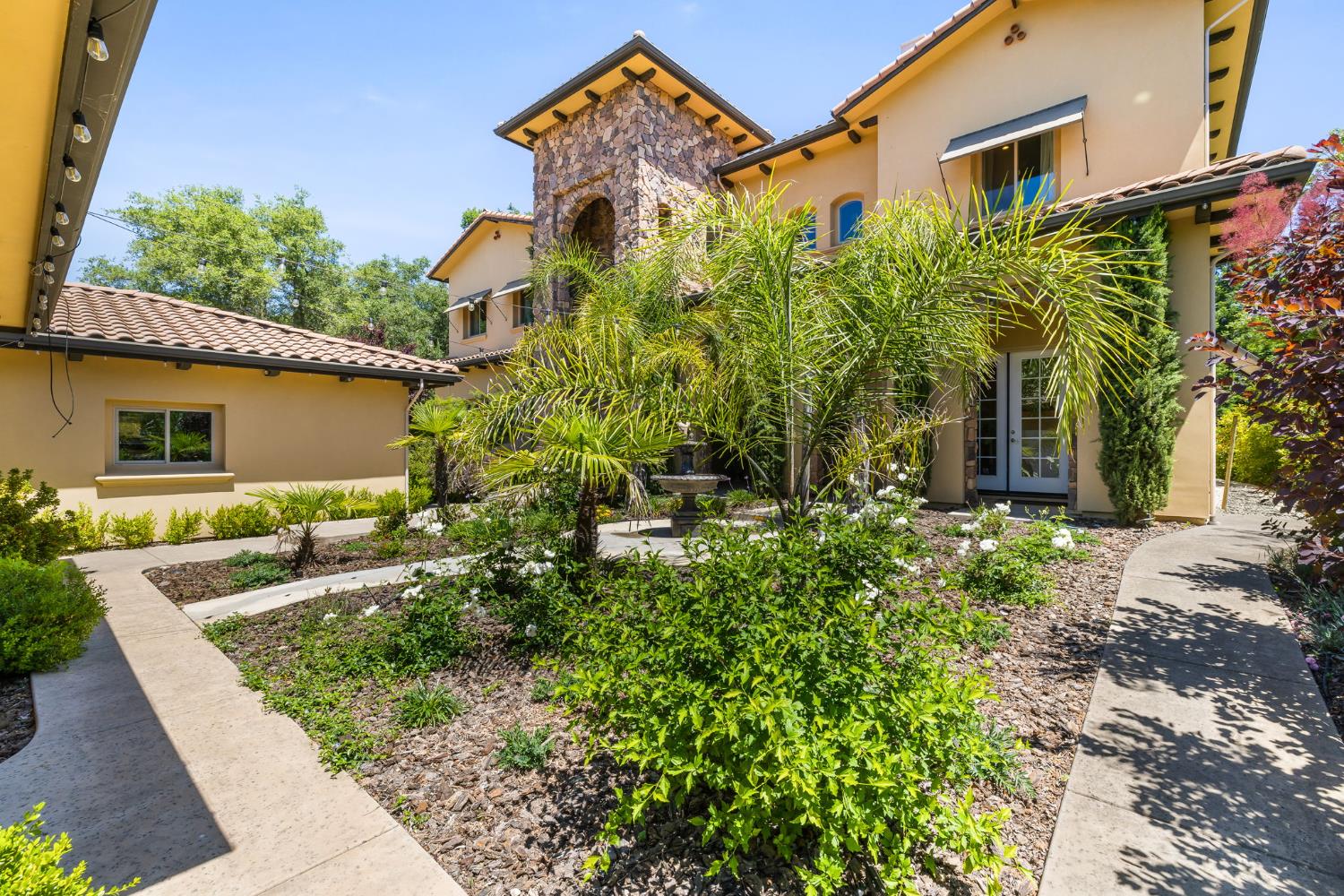 Detail Gallery Image 12 of 98 For 5521 Monte Claire Ln, Loomis,  CA 95650 - 6 Beds | 6/1 Baths