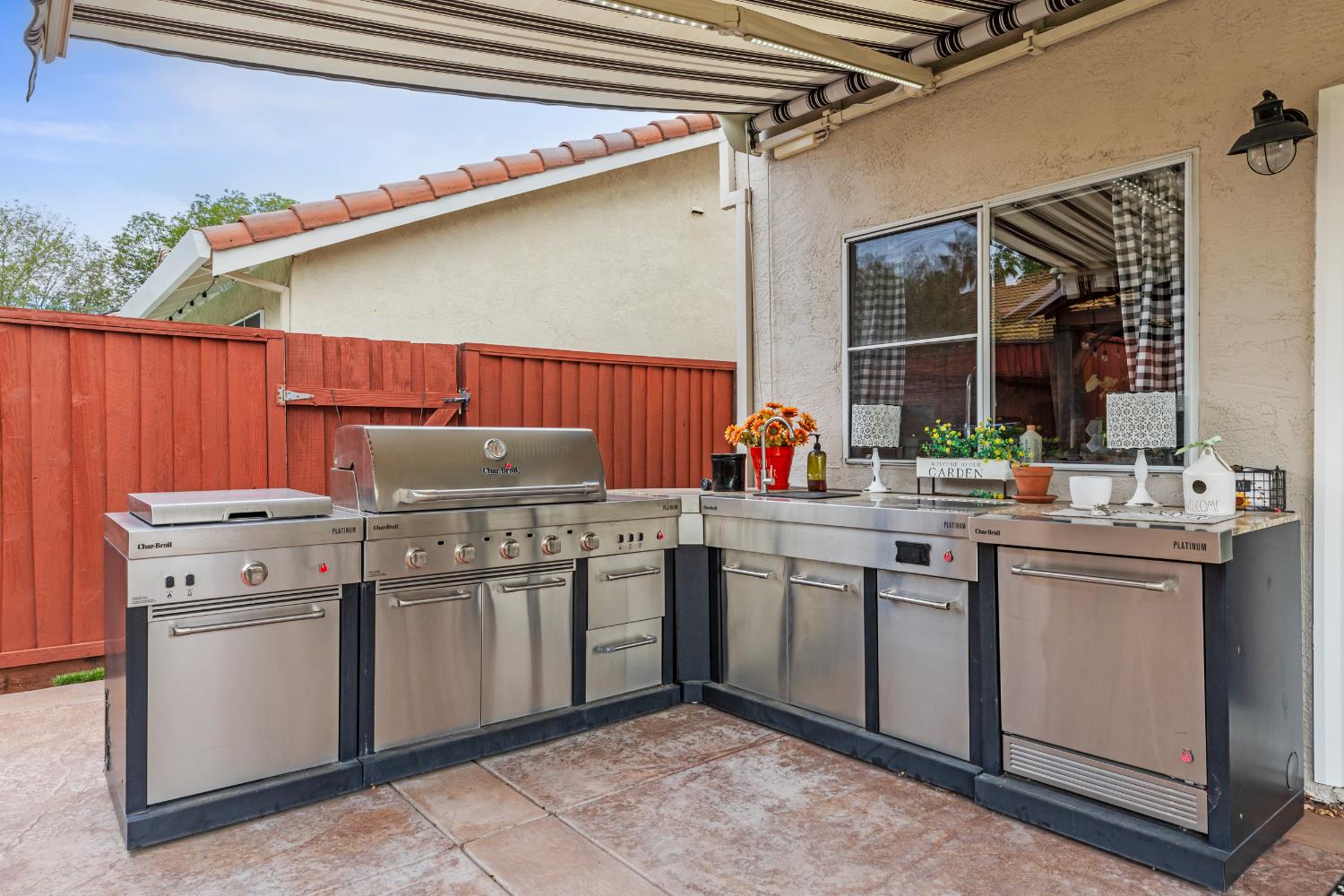Detail Gallery Image 30 of 39 For 34 James Ct, Tracy,  CA 95376 - 3 Beds | 3 Baths