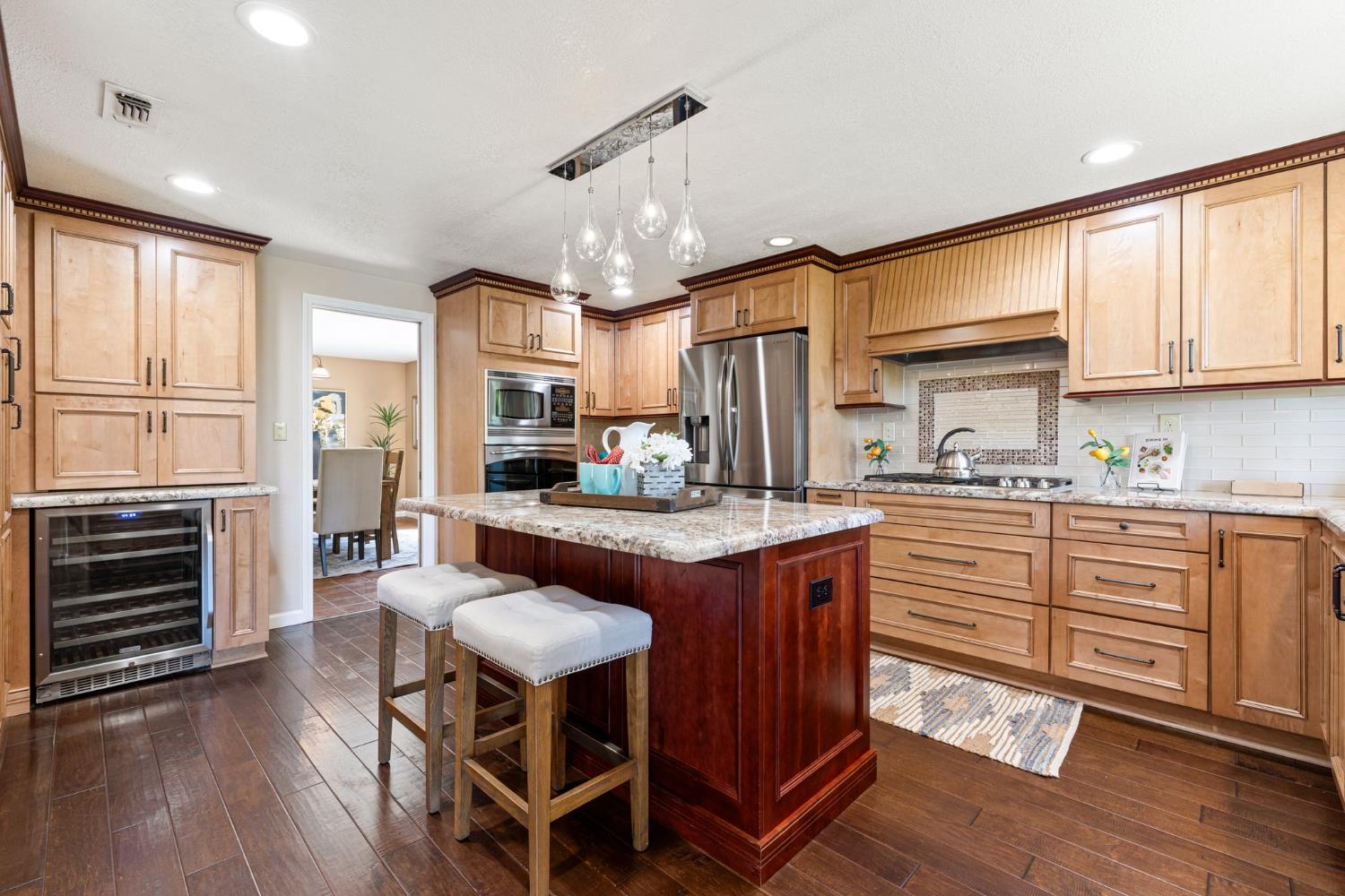 Detail Gallery Image 27 of 87 For 6127 Reservoir Ct, Granite Bay,  CA 95746 - 4 Beds | 4/1 Baths