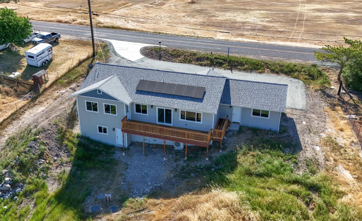 Detail Gallery Image 4 of 66 For 2106 Village Dr, Ione,  CA 95640 - 3 Beds | 2 Baths