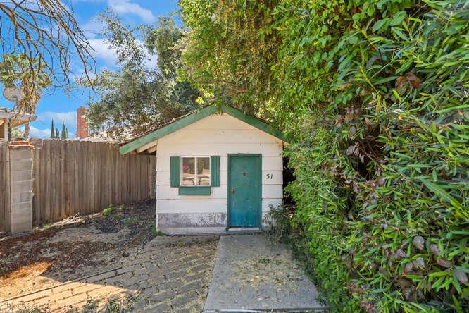 Detail Gallery Image 42 of 49 For 51 Tristan Cir, Sacramento,  CA 95823 - 5 Beds | 2/1 Baths