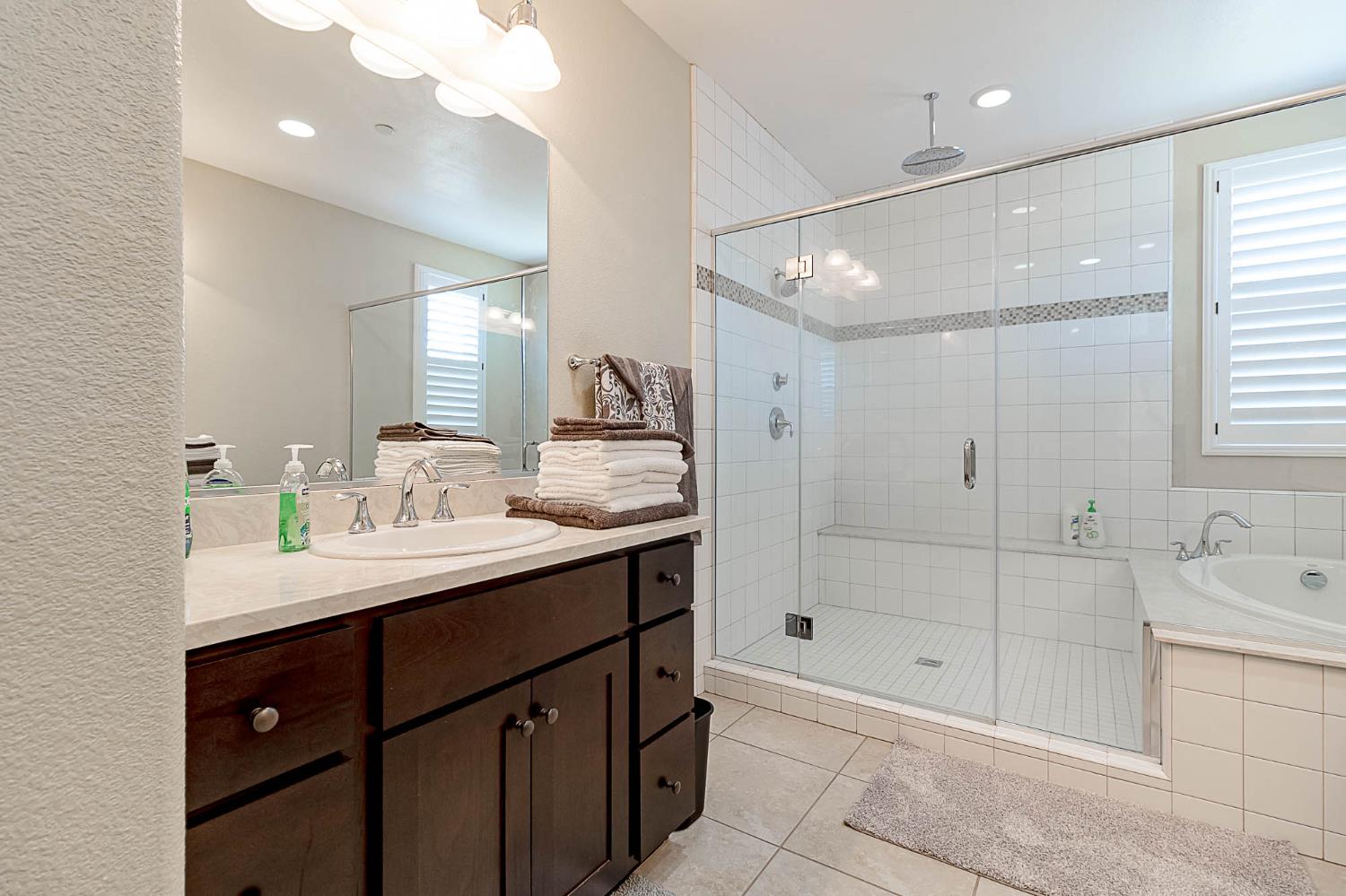 Detail Gallery Image 34 of 38 For 582 Pasture Ave, Lathrop,  CA 95330 - 4 Beds | 3 Baths
