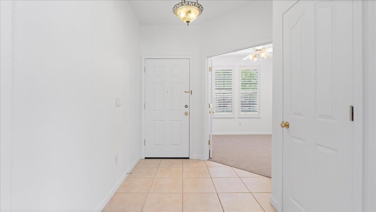 Detail Gallery Image 4 of 48 For 120 Pelican Bay Cir, Sacramento,  CA 95835 - 2 Beds | 2 Baths