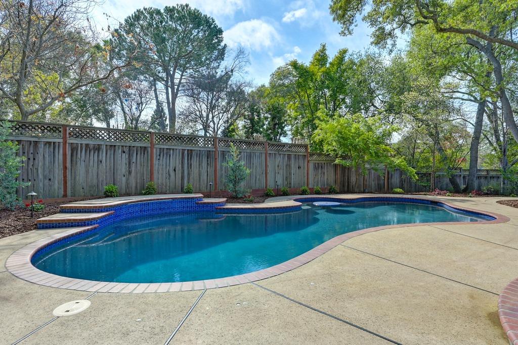 Detail Gallery Image 50 of 73 For 8224 Shadowood Ct, Granite Bay,  CA 95746 - 4 Beds | 2/1 Baths