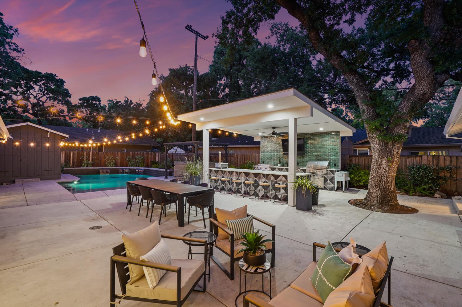 Detail Gallery Image 5 of 79 For 2321 Bonniebrook Dr, Stockton,  CA 95207 - 3 Beds | 2/1 Baths