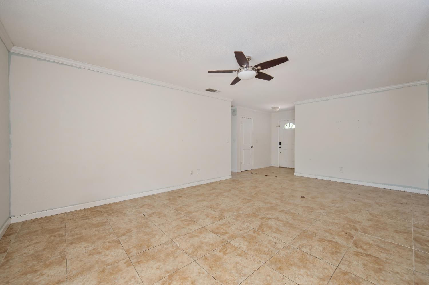 Detail Gallery Image 5 of 28 For 5992 Angelo Dr, Loomis,  CA 95650 - 3 Beds | 2 Baths