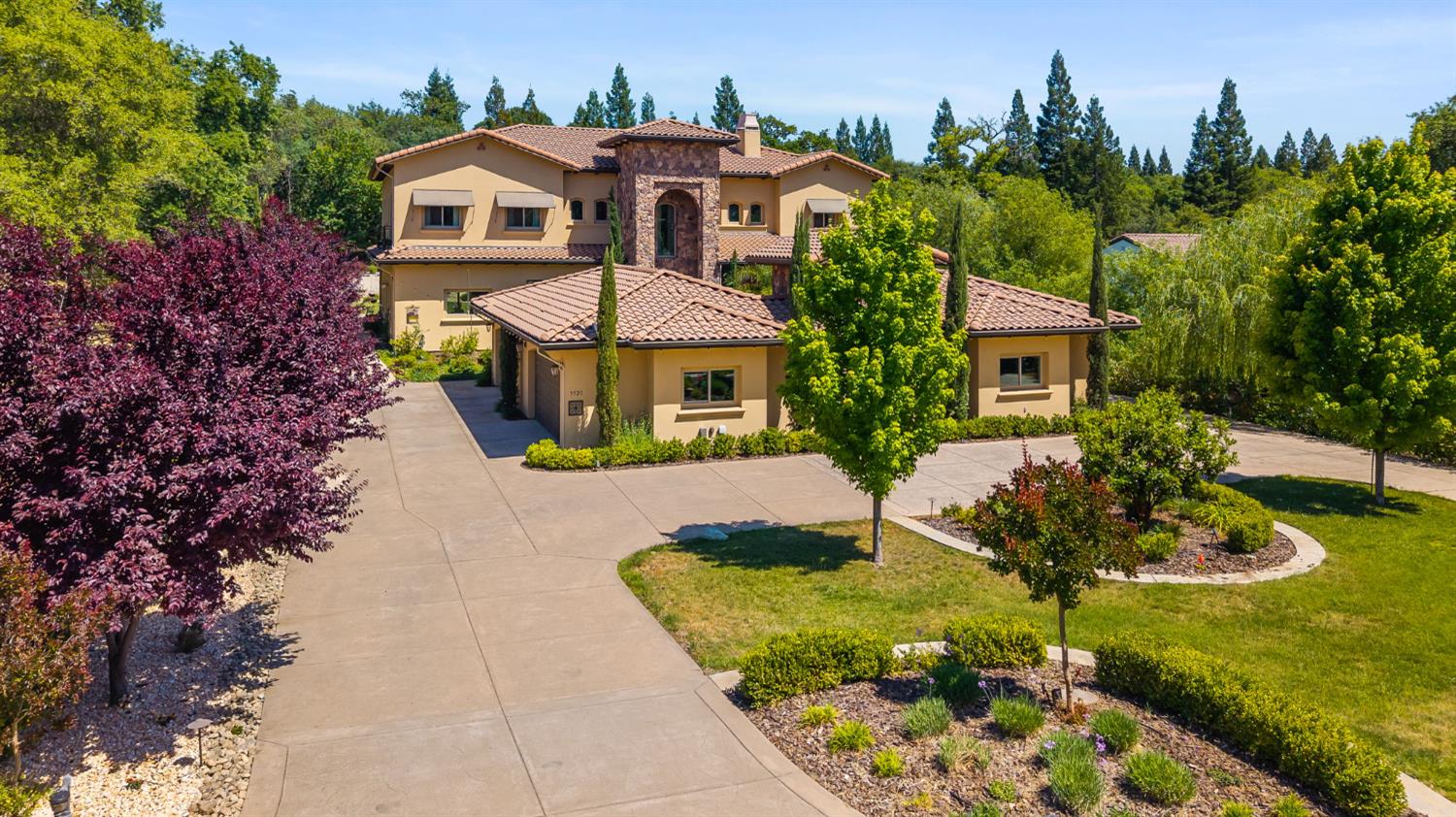 Detail Gallery Image 3 of 98 For 5521 Monte Claire Ln, Loomis,  CA 95650 - 6 Beds | 6/1 Baths