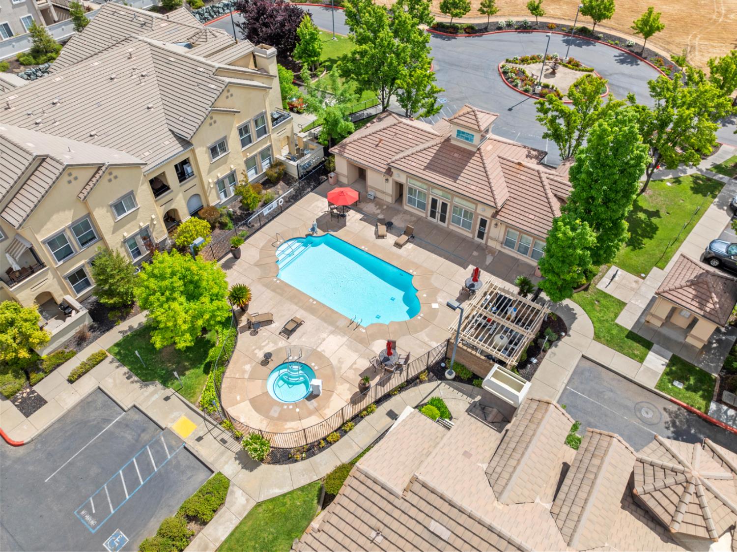 Vessona Circle #1717, Folsom, California image 40