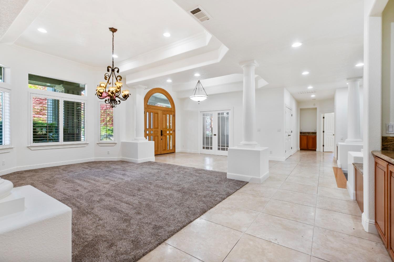 Detail Gallery Image 44 of 77 For 5000 Peach Blossom Ln, Oakdale,  CA 95361 - 5 Beds | 3/1 Baths