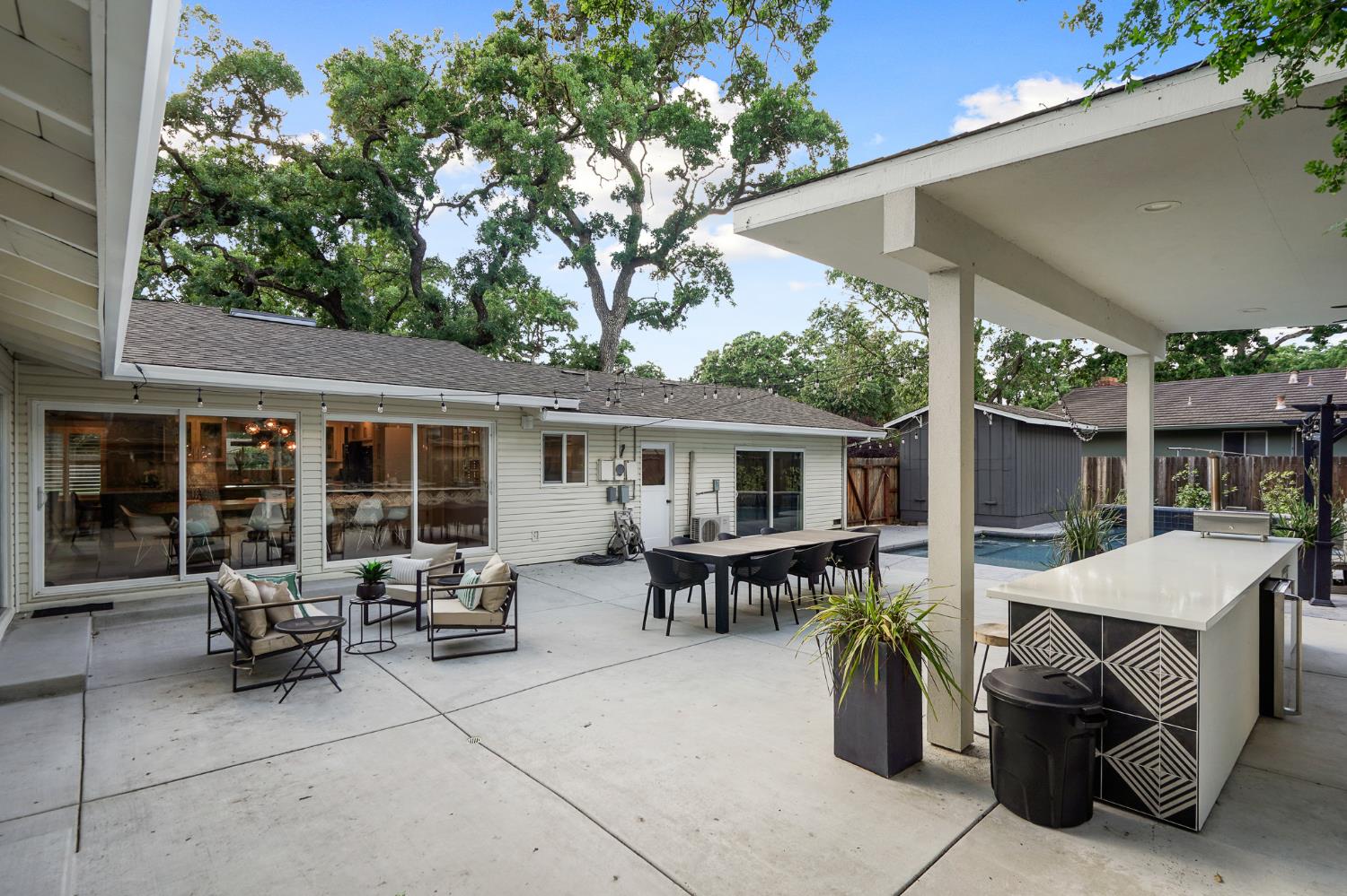 Detail Gallery Image 49 of 79 For 2321 Bonniebrook Dr, Stockton,  CA 95207 - 3 Beds | 2/1 Baths