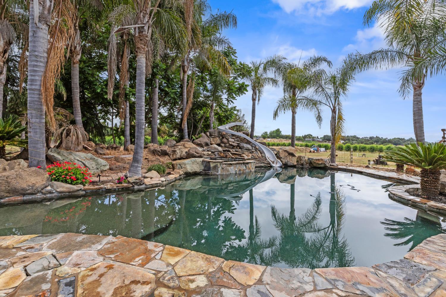 Detail Gallery Image 6 of 33 For 16302 Morrison Rd, Oakdale,  CA 95361 - 3 Beds | 2 Baths