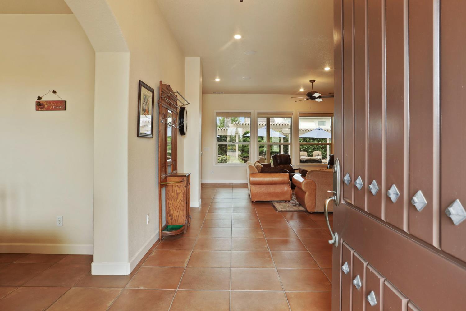 Detail Gallery Image 6 of 63 For 1037 Olson Ct, Ripon,  CA 95366 - 3 Beds | 2 Baths