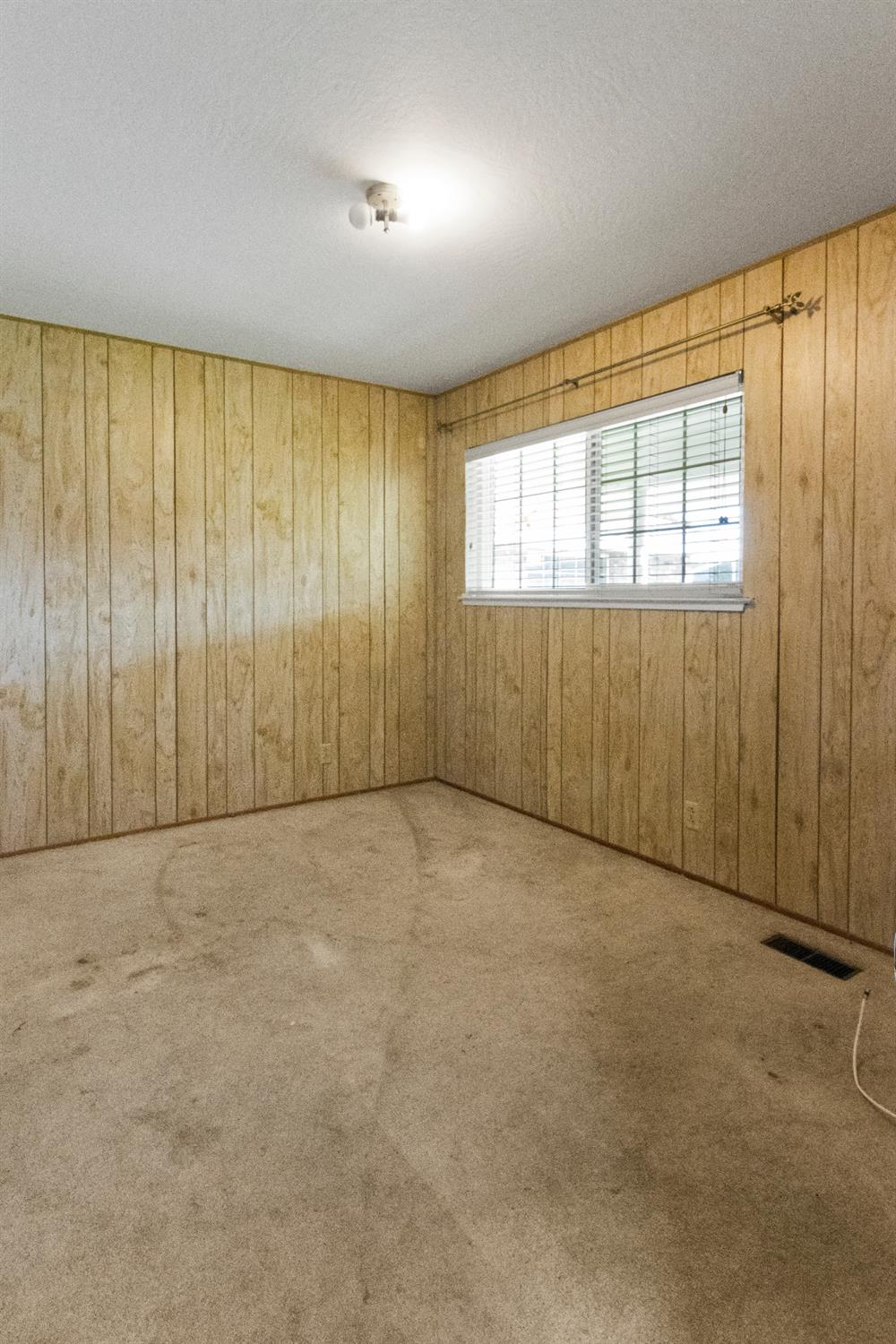 Detail Gallery Image 16 of 30 For 6281 Denslow Way, Sacramento,  CA 95823 - 4 Beds | 4 Baths