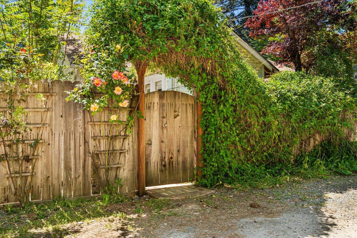 Detail Gallery Image 10 of 84 For 259 N Auburn St, Grass Valley,  CA 95945 - 5 Beds | 4 Baths