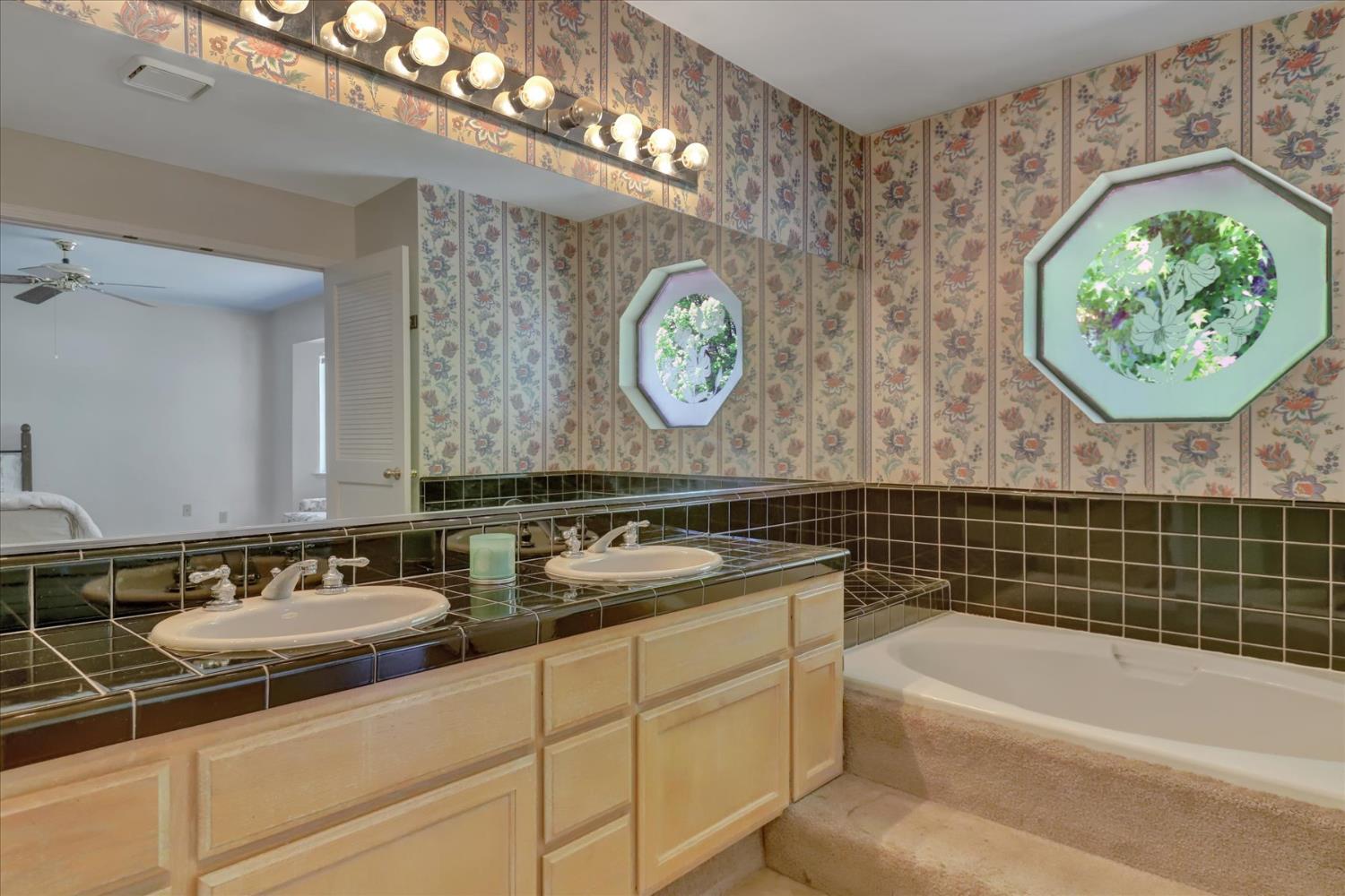 Detail Gallery Image 23 of 59 For 12300 Lake Wildwood Dr, Penn Valley,  CA 95946 - 3 Beds | 2 Baths