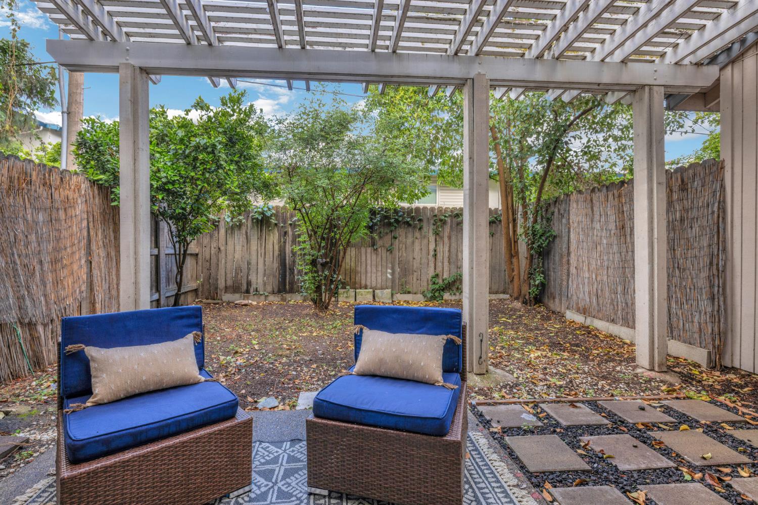 Photo #14: 225062659 Listing: Photo #14