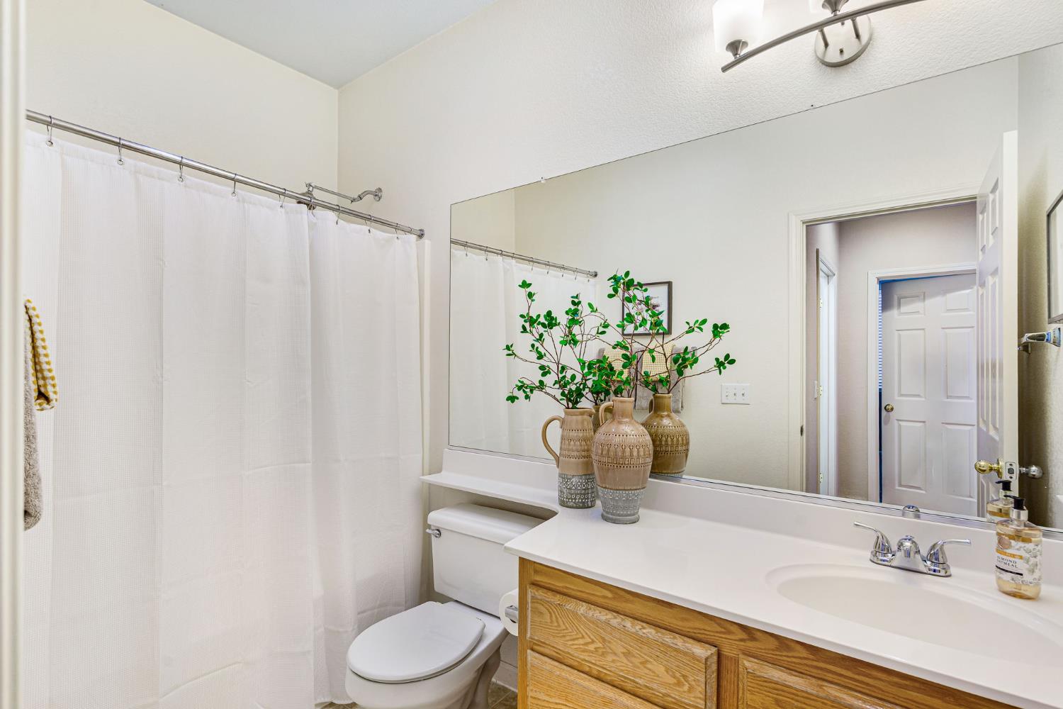 Caddington Way, Sacramento, California image 20