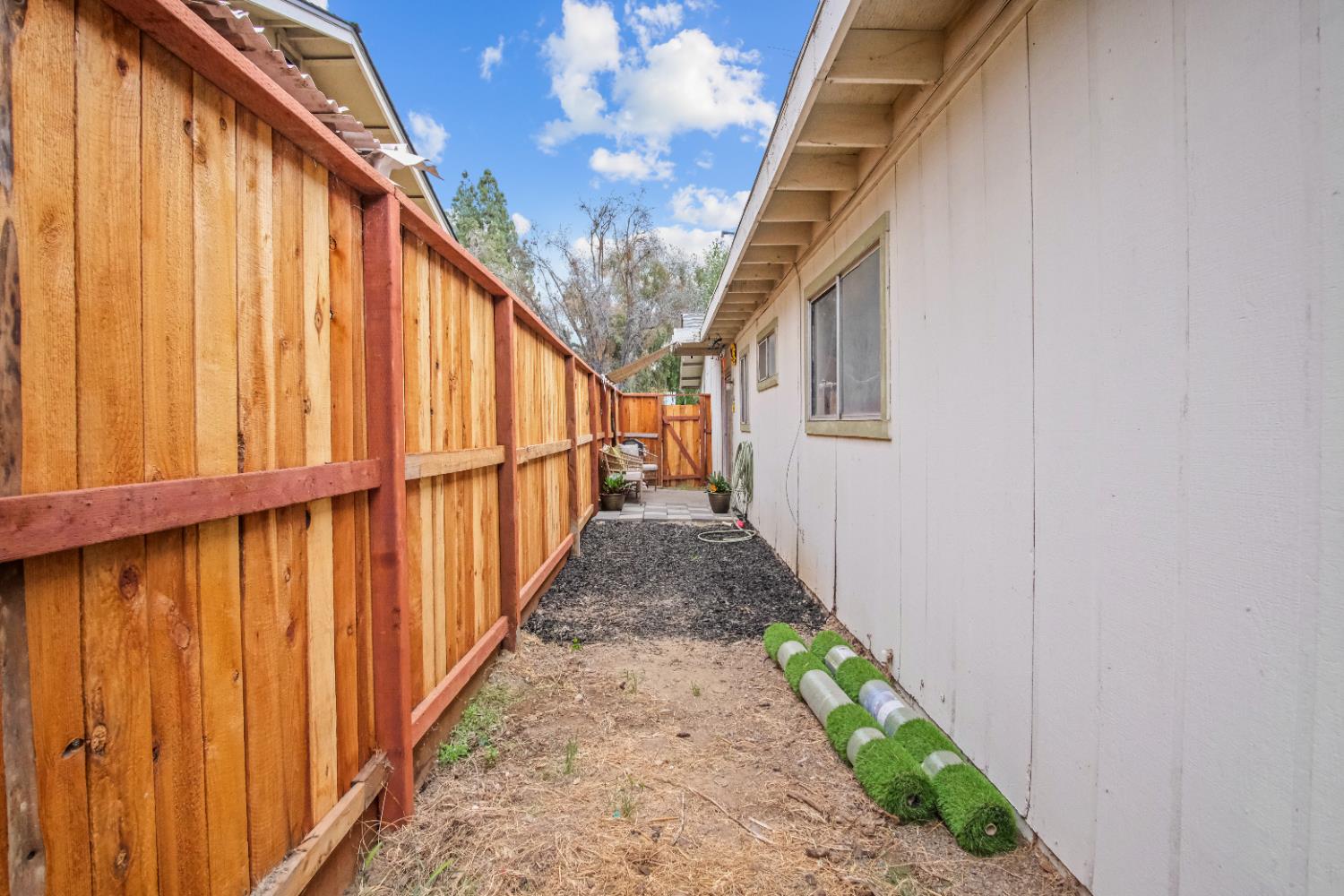 Detail Gallery Image 11 of 54 For 3004 Mulholland Dr, Modesto,  CA 95355 - – Beds | – Baths