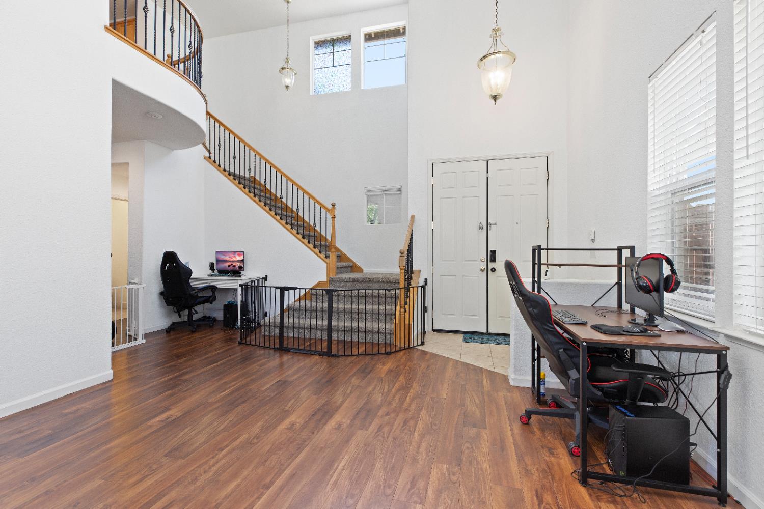 Detail Gallery Image 14 of 55 For 3408 Vancouver Dr, Modesto,  CA 95355 - 4 Beds | 3/1 Baths