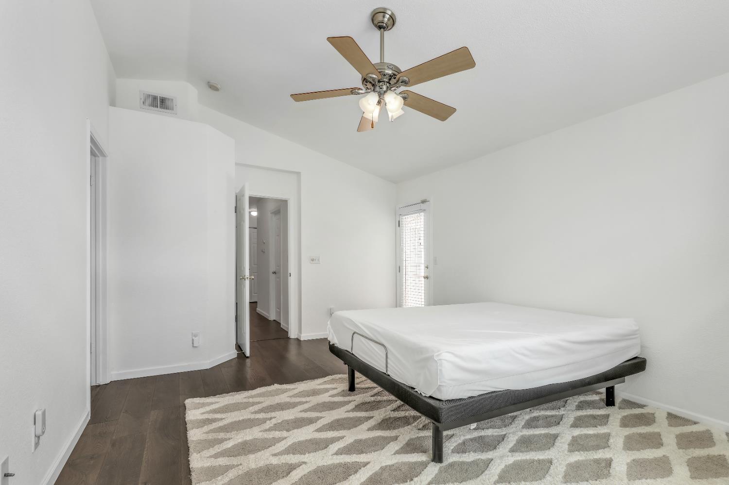 Detail Gallery Image 15 of 35 For 9134 Bungalow Way, Elk Grove,  CA 95758 - 3 Beds | 2 Baths