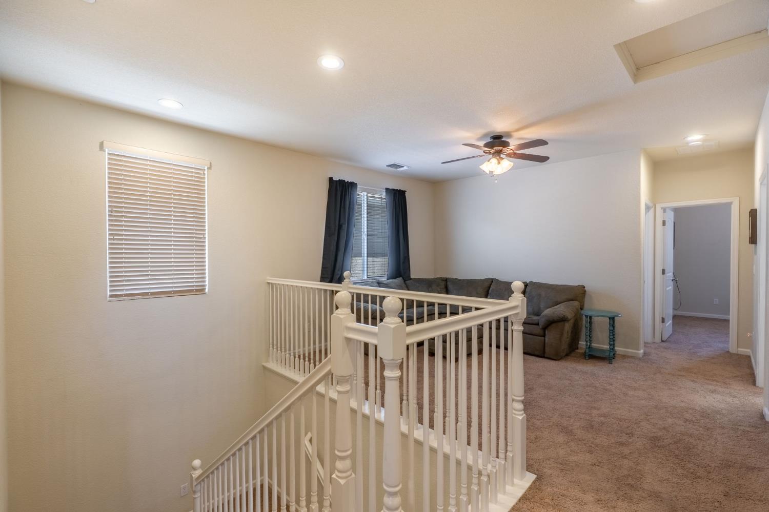 Detail Gallery Image 17 of 34 For 3905 Lookout Dr, Modesto,  CA 95355 - 3 Beds | 2/1 Baths