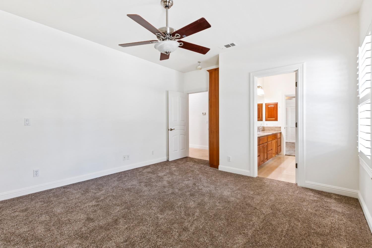 Detail Gallery Image 62 of 77 For 5000 Peach Blossom Ln, Oakdale,  CA 95361 - 5 Beds | 3/1 Baths