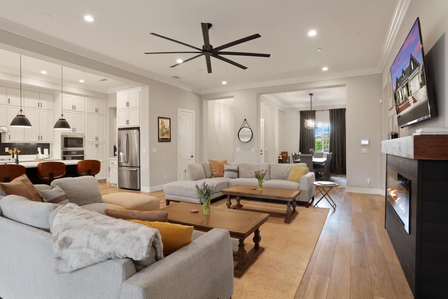 Detail Gallery Image 24 of 61 For 2134 Rambutan Pl, Manteca,  CA 95337 - 5 Beds | 3/1 Baths