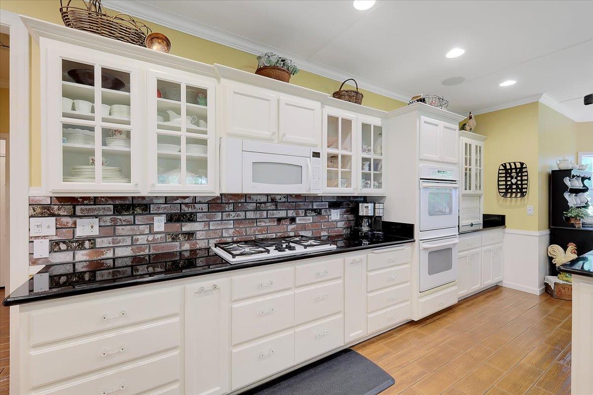 Detail Gallery Image 42 of 84 For 685 Saddleback Dr, Marysville,  CA 95901 - 3 Beds | 2/2 Baths