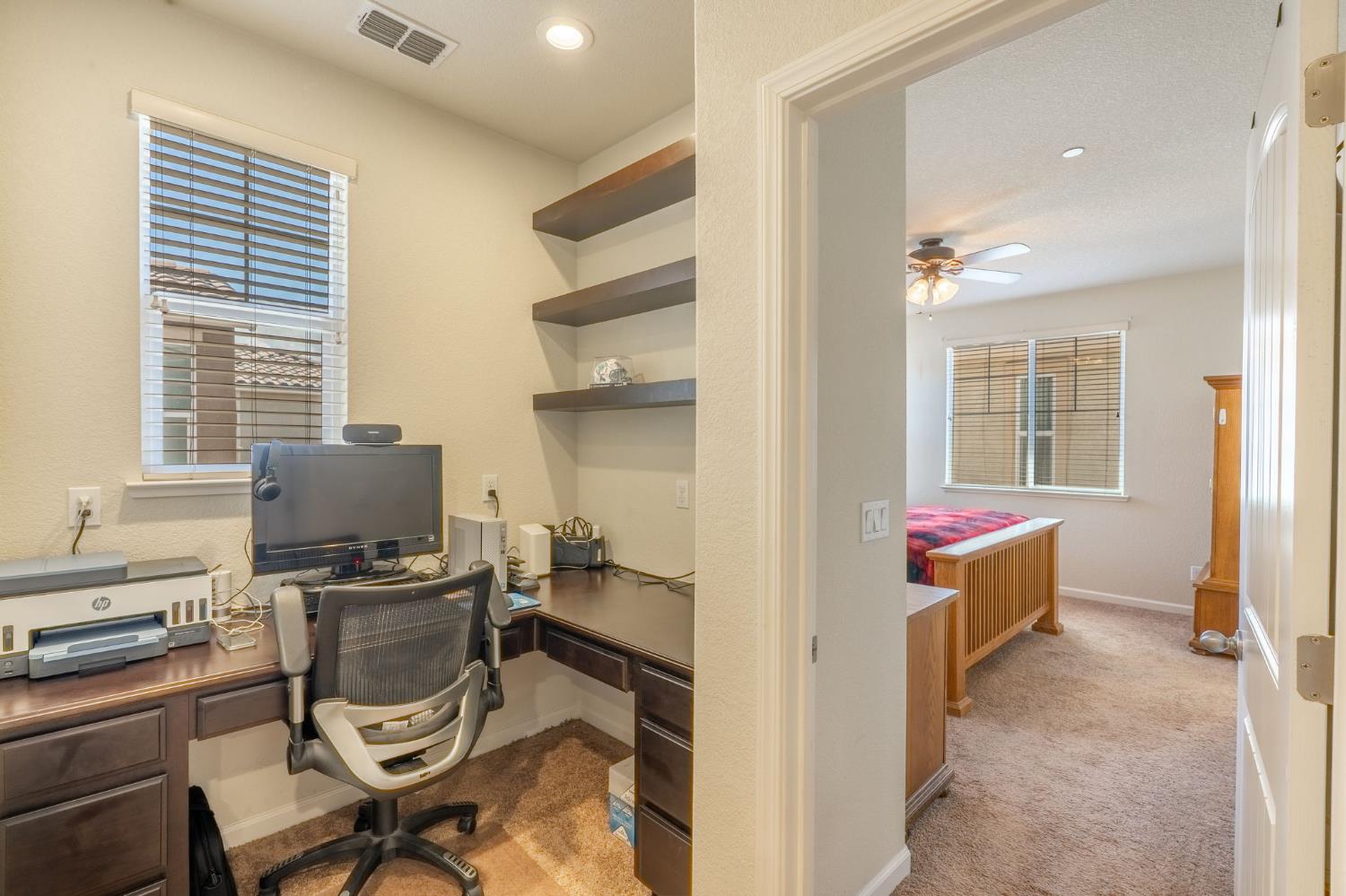 Detail Gallery Image 24 of 34 For 3905 Lookout Dr, Modesto,  CA 95355 - 3 Beds | 2/1 Baths