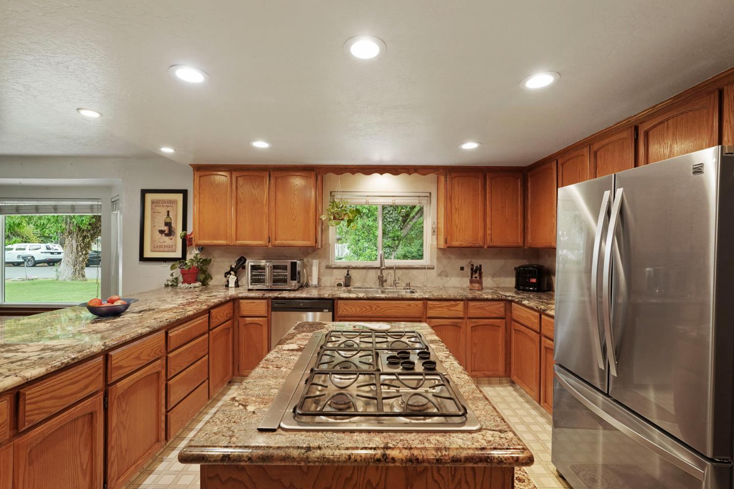 Detail Gallery Image 27 of 51 For 8607 Treasure Ave, Stockton,  CA 95212 - 3 Beds | 3 Baths