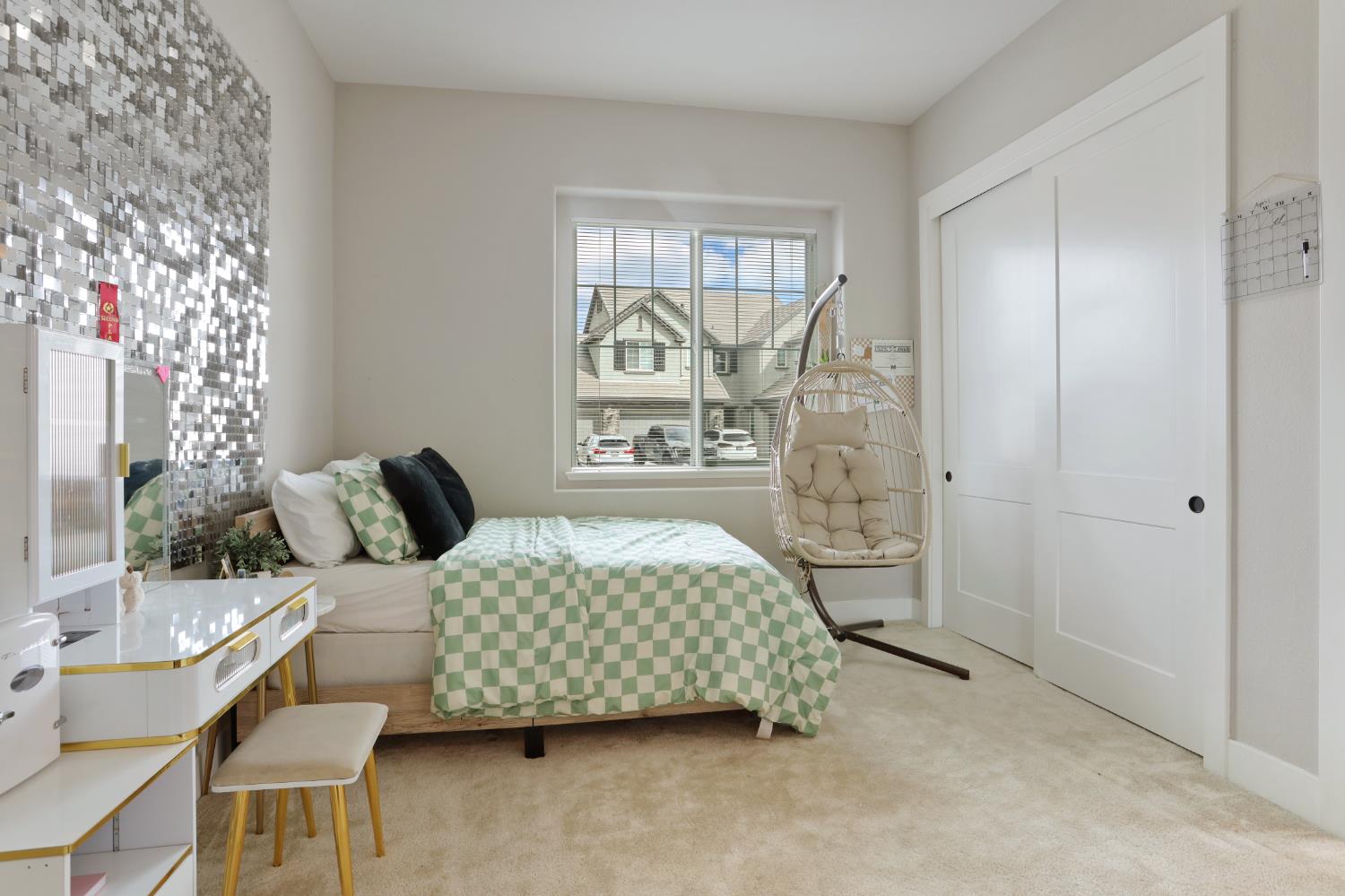 Detail Gallery Image 20 of 61 For 2134 Rambutan Pl, Manteca,  CA 95337 - 5 Beds | 3/1 Baths