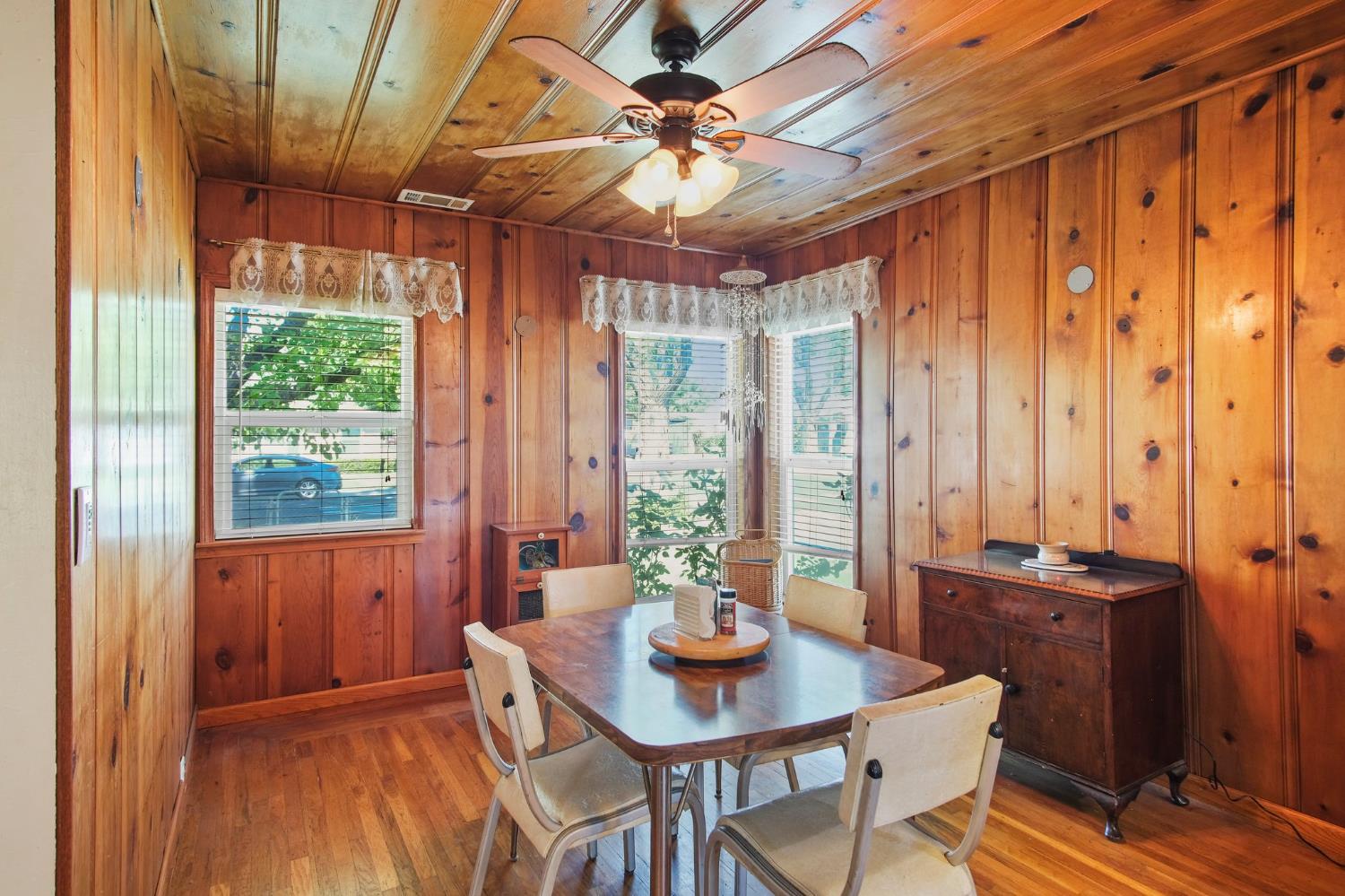 Detail Gallery Image 8 of 33 For 226 Rosina Ave, Modesto,  CA 95354 - 3 Beds | 2 Baths