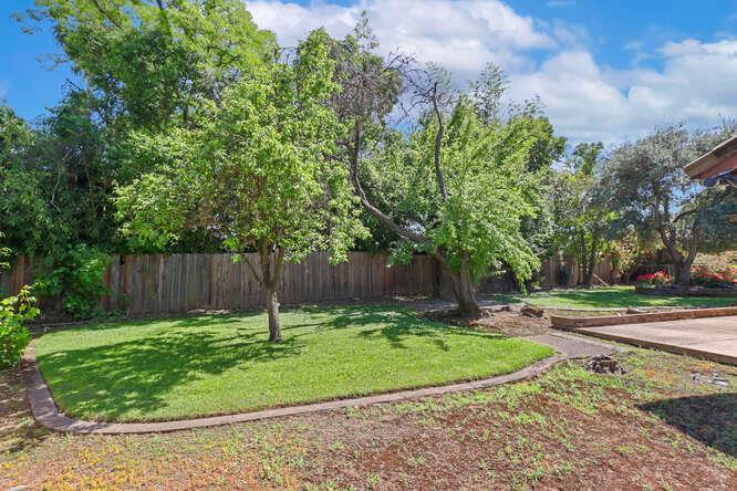 Detail Gallery Image 46 of 49 For 51 Tristan Cir, Sacramento,  CA 95823 - 5 Beds | 2/1 Baths