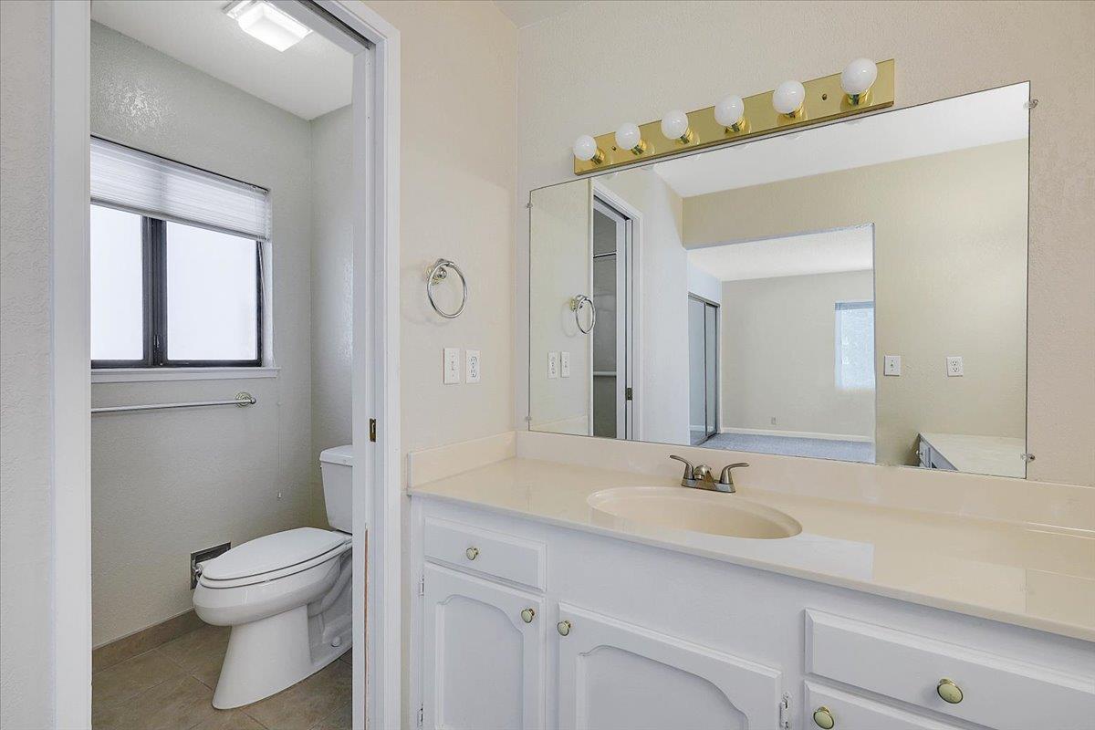Detail Gallery Image 43 of 60 For 11211 N Lakeshore, Auburn,  CA 95602 - 3 Beds | 2 Baths
