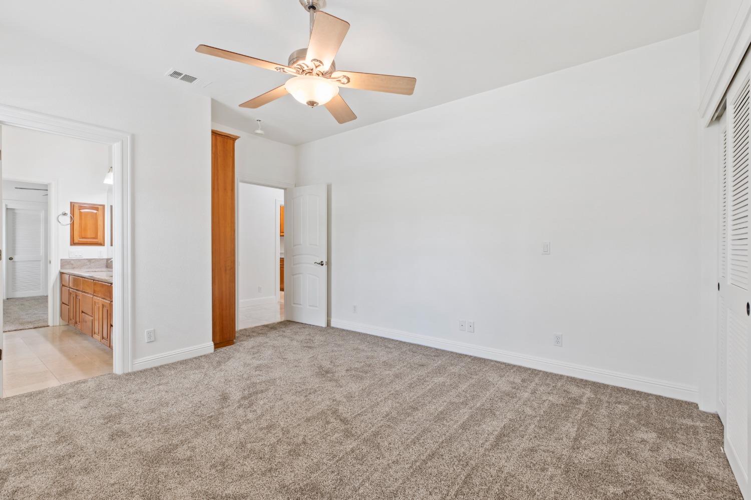 Detail Gallery Image 64 of 77 For 5000 Peach Blossom Ln, Oakdale,  CA 95361 - 5 Beds | 3/1 Baths