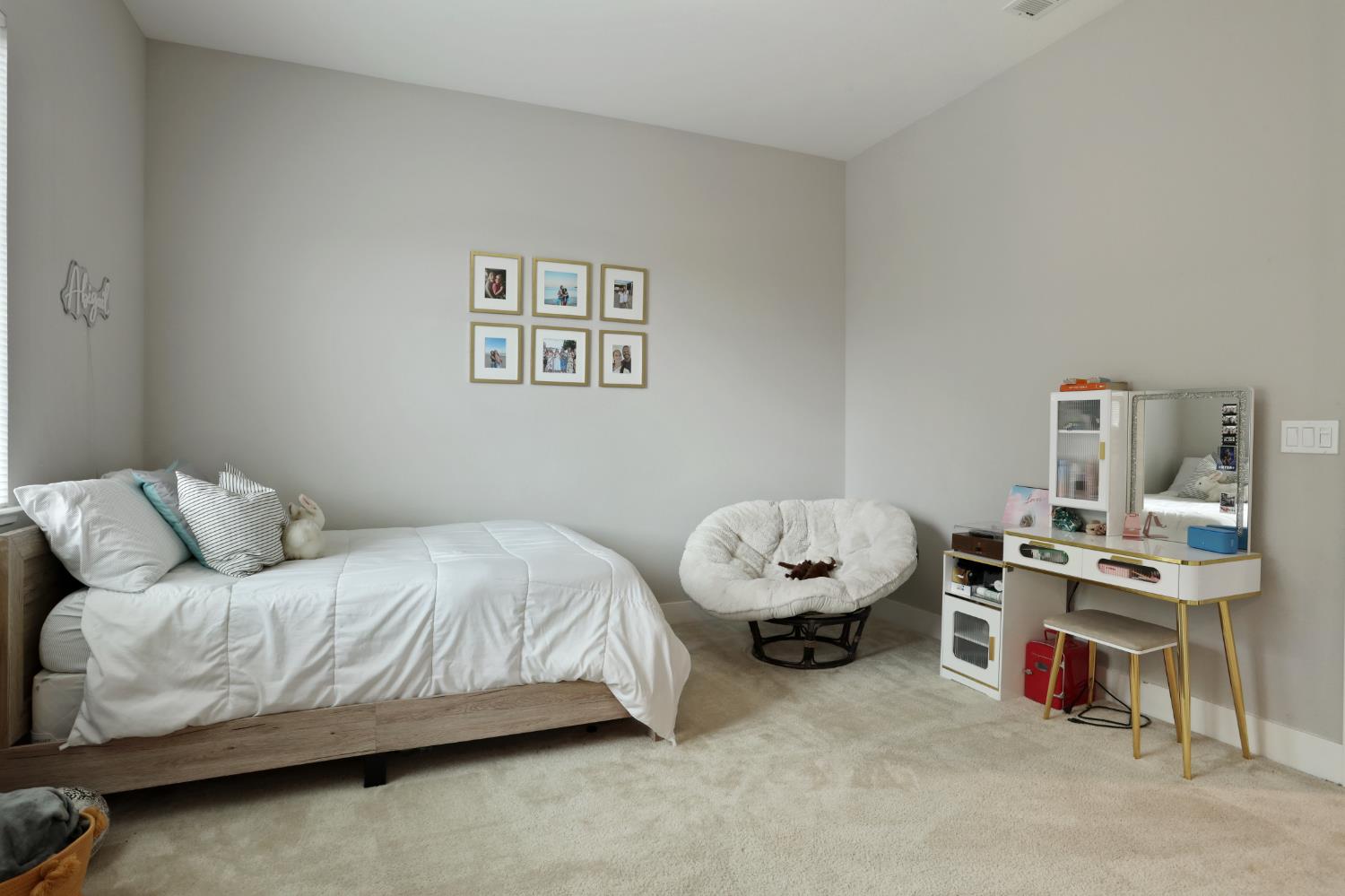 Detail Gallery Image 17 of 61 For 2134 Rambutan Pl, Manteca,  CA 95337 - 5 Beds | 3/1 Baths