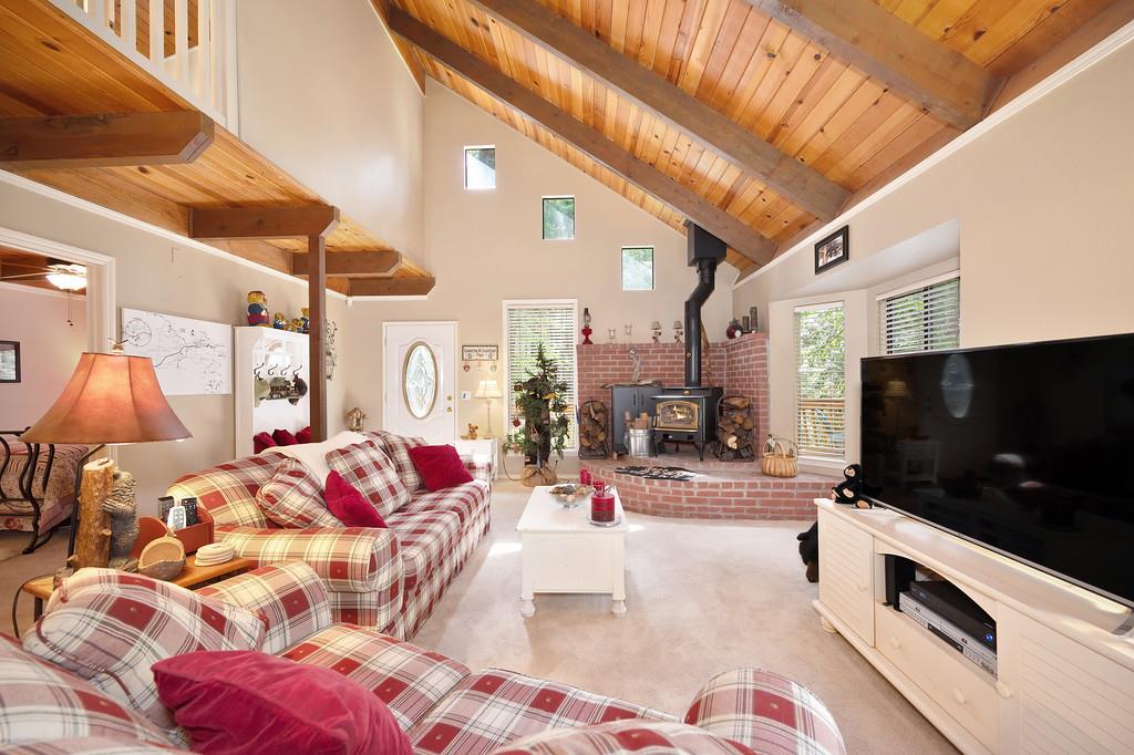 Detail Gallery Image 11 of 47 For 3490 Gold Ridge Trl, Pollock Pines,  CA 95726 - 3 Beds | 2 Baths