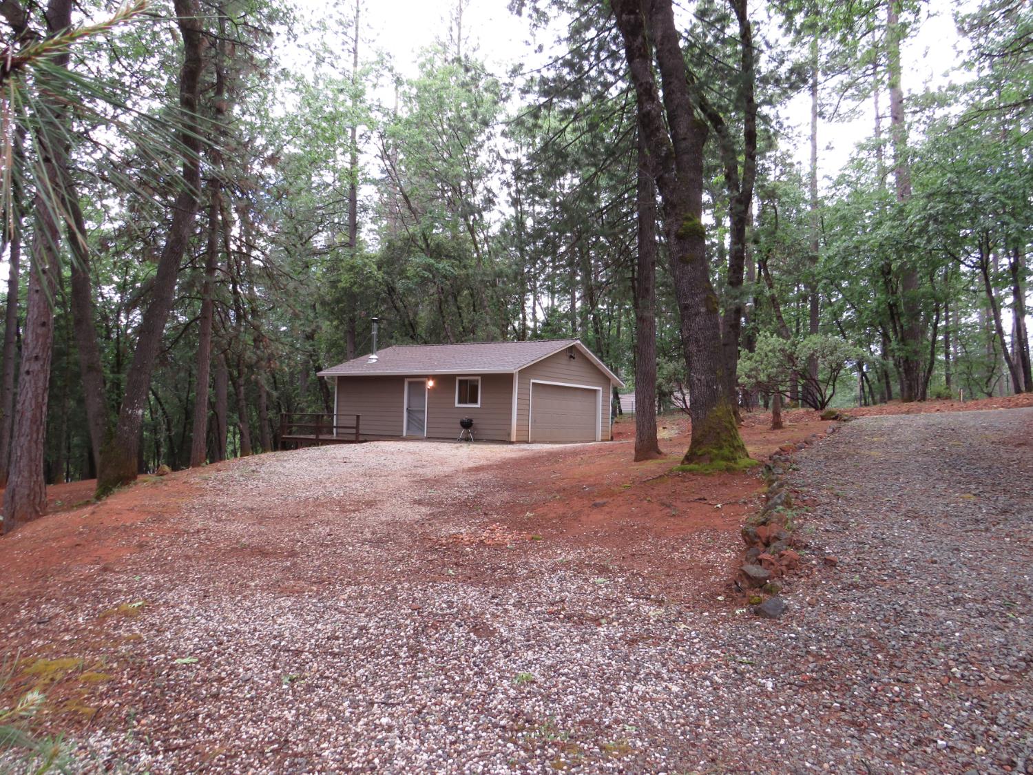 Chattering Pines Road, Grass Valley, California image 25