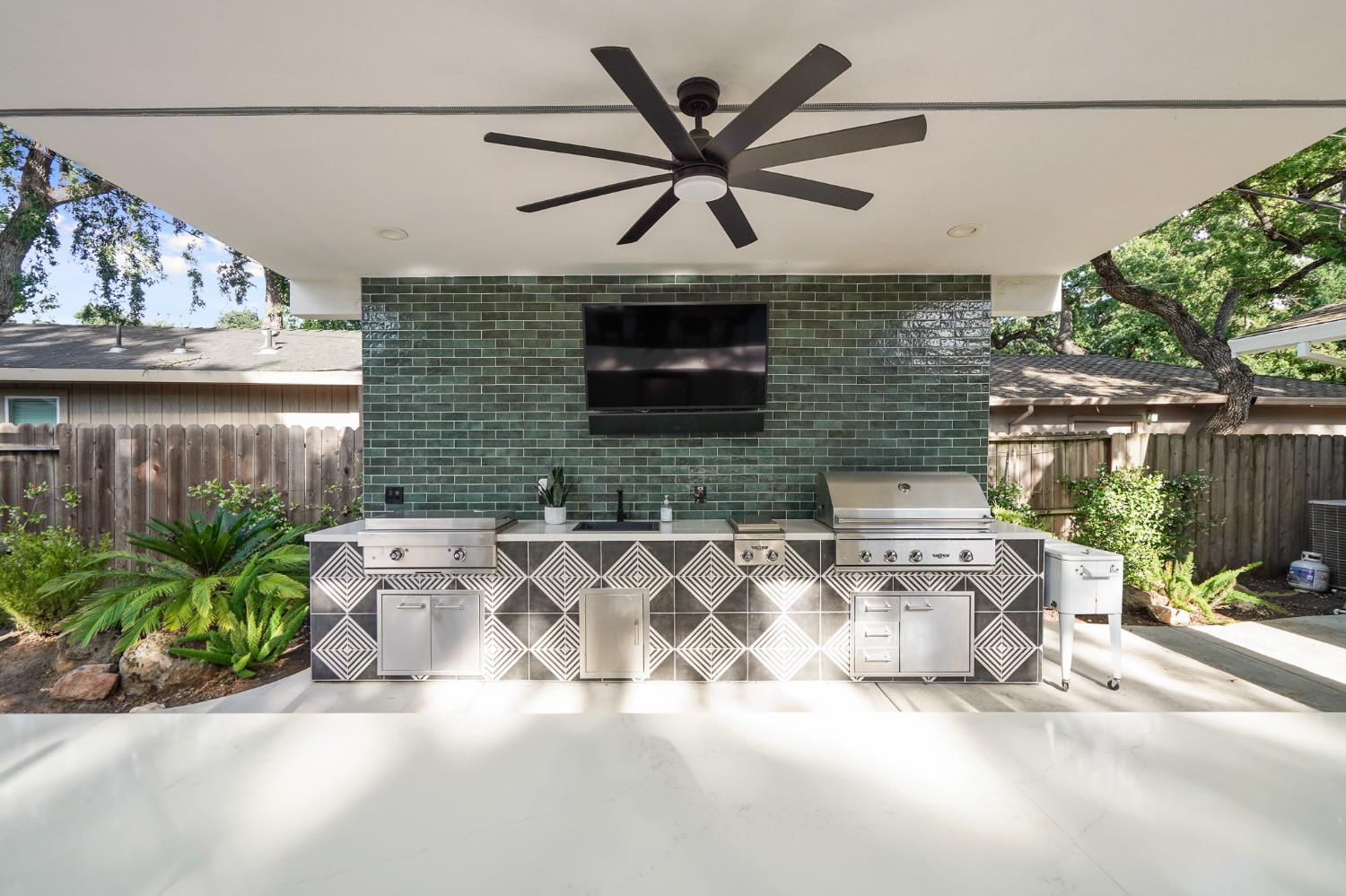 Detail Gallery Image 53 of 79 For 2321 Bonniebrook Dr, Stockton,  CA 95207 - 3 Beds | 2/1 Baths